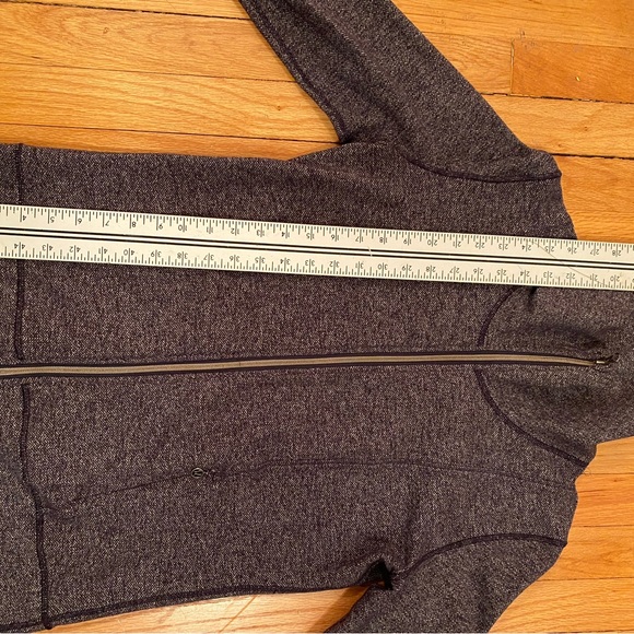 Lulu Lemon full zip jacket. - Picture 12 of 14